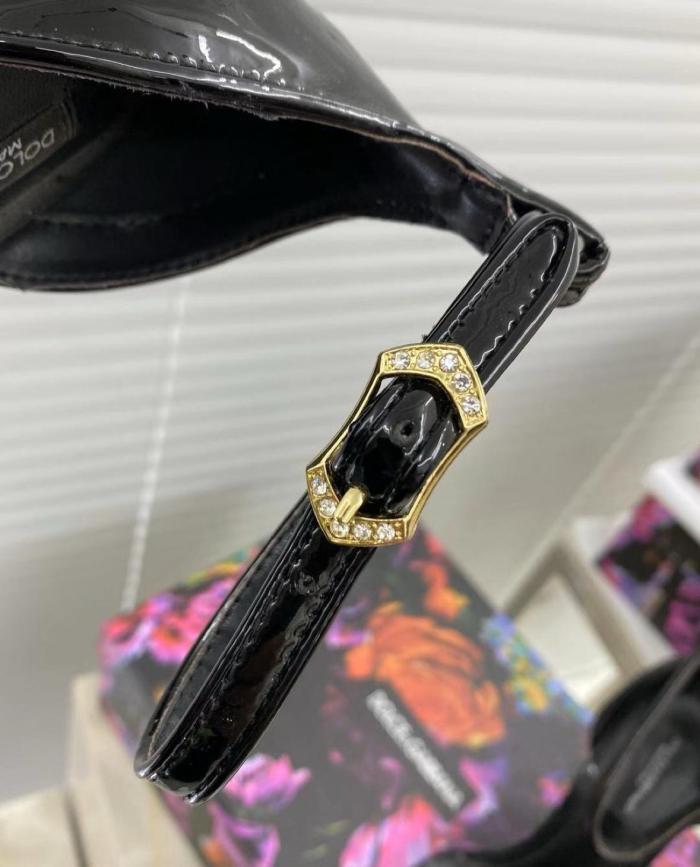 Dolce & Gabbana Nappa leather sandals with baroque DG detail