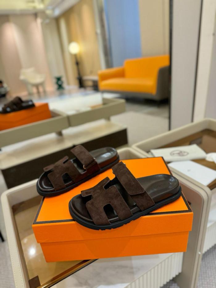 HERMES Chypre Slide Slippers Brown
