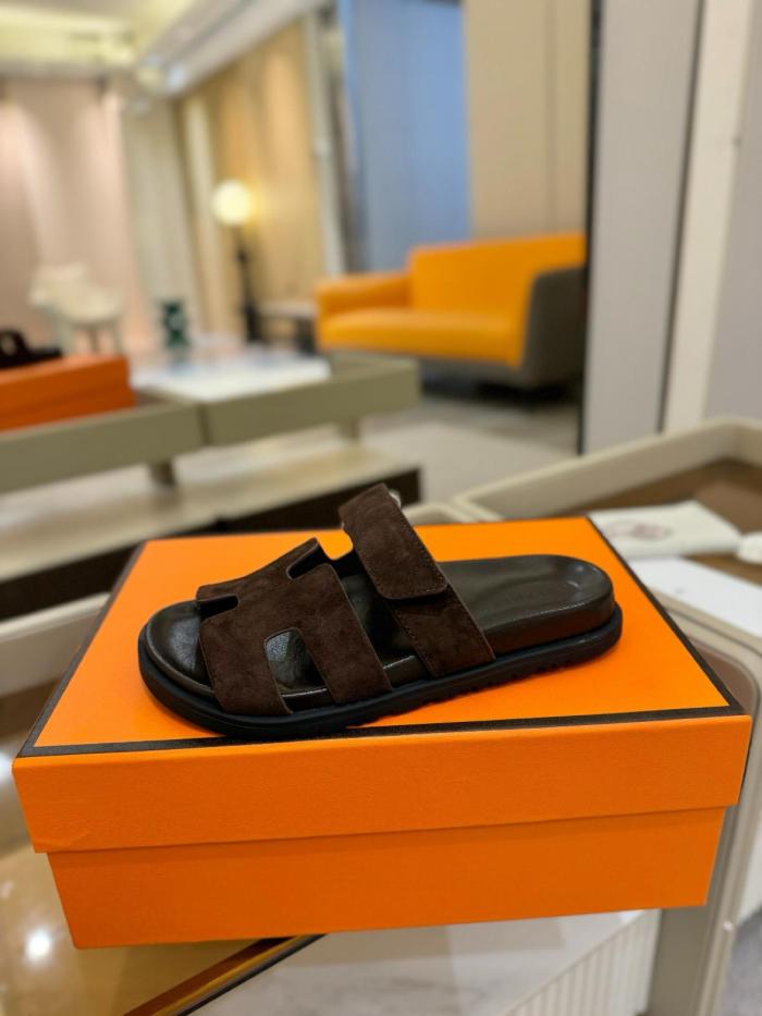 HERMES Chypre Slide Slippers Brown