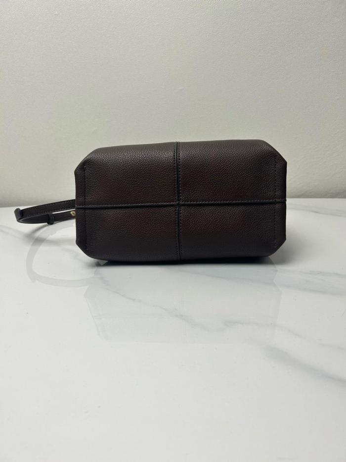 Polene Numéro Neuf EDITION TEXTURED CAMEL size 20*32*16 cm