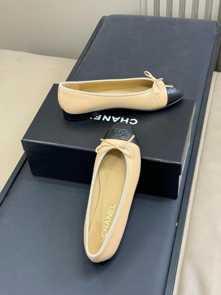 CHANEL Lambskin 10mm Ballet Flats Beige Black Women's