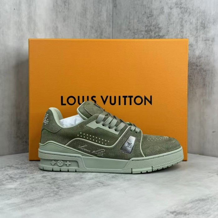 LOUIS VUITTON Trainer 2025 Early Spring Men's Collection Low top Skateboard Shoes Green