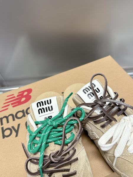 MIU MIU x New Balance Closed Toe Slippers Unisex Brown