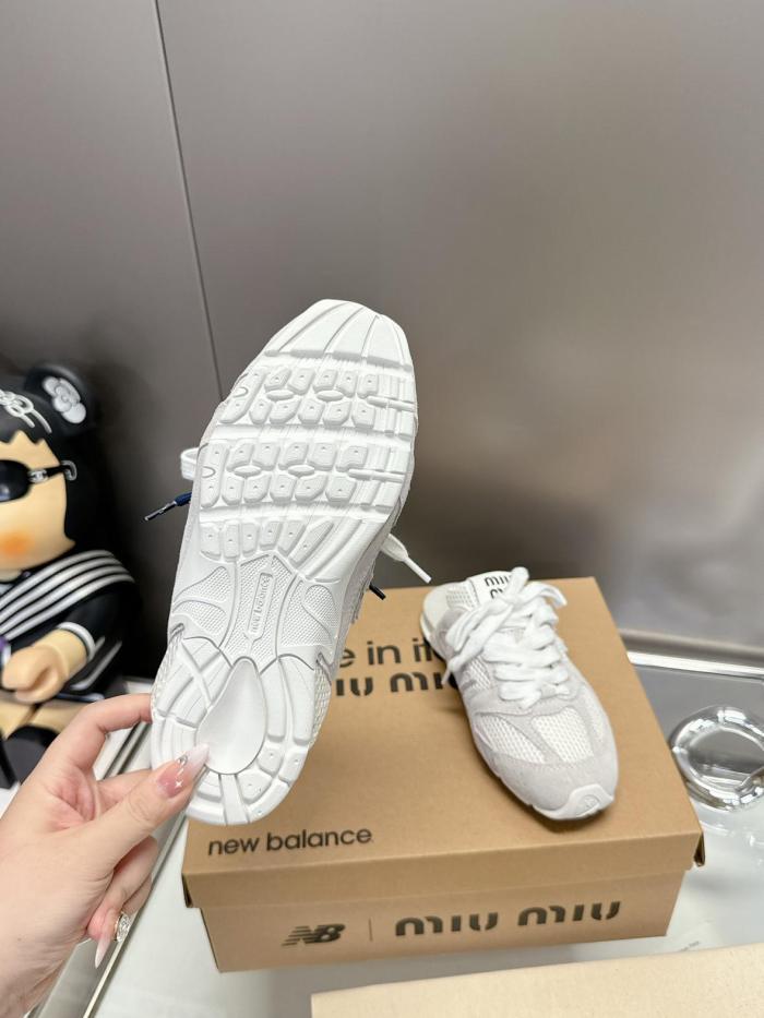 New Balance x MIU MIU Closed Toe Slippers Women's white