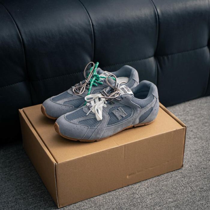 MIU MIU x New Balance NB 530 SL Suede Low top Casual Shoes Women's Light Purple Blue