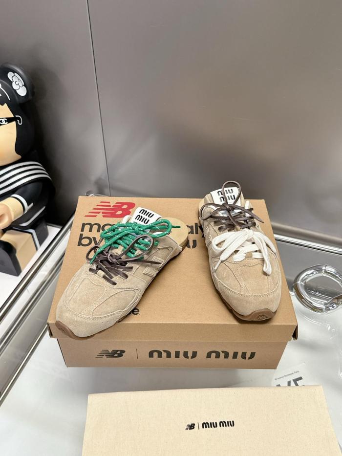 MIU MIU x New Balance Closed Toe Slippers Unisex Brown