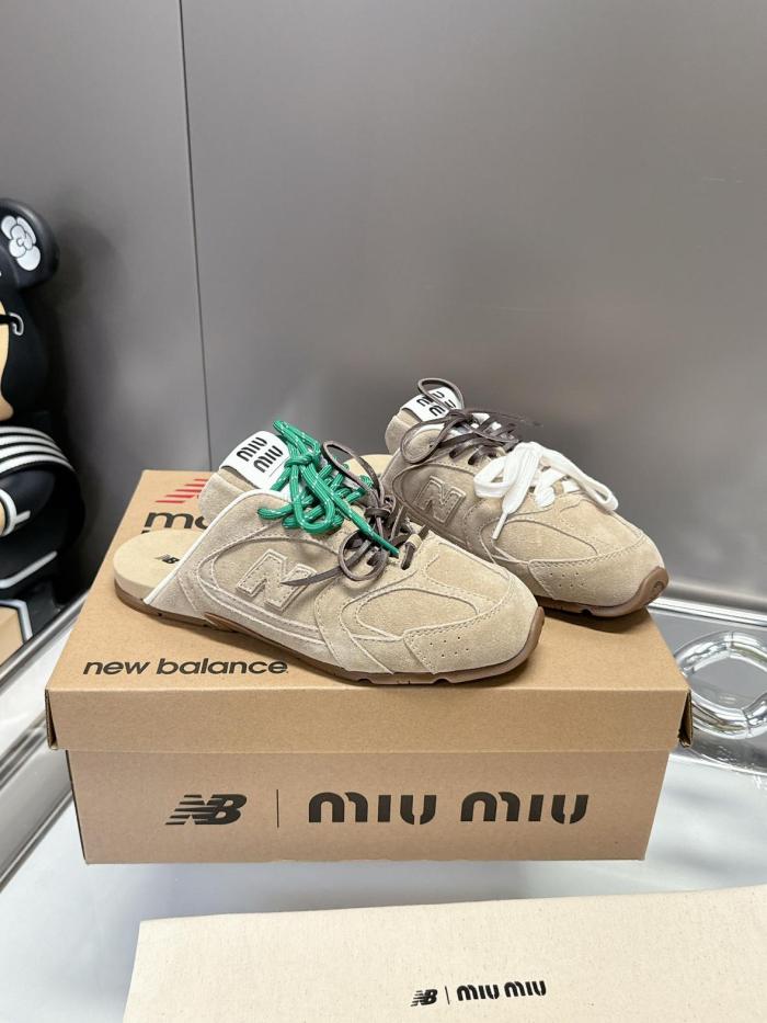 MIU MIU x New Balance Closed Toe Slippers Unisex Brown