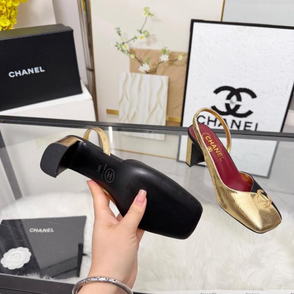 Chanel Slingback heels gold black