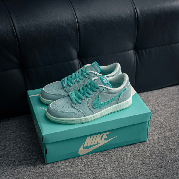 Jordan 1 Retro Low Og Washed Teal