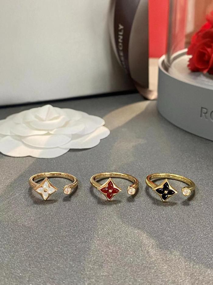 LOUIS VUITTON Color Blossom Mini Star Ring Pink Gold White Mother of Pearl And Diamond