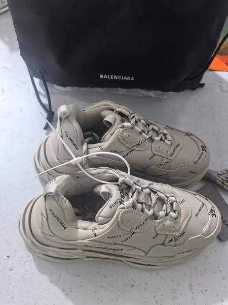 Special offer goods Balenciaga Triple S grey size 39