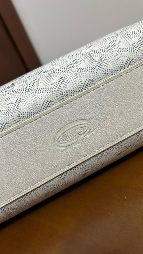 GOYARD Goyardine Canvas With Chevroches Calfskin Baguette Bag Shoulder Bag Women's White BONBONPMLTY-50CL50P size L30cm W10.5cm H12cm