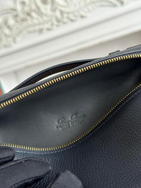 Loro Piana ExtraPocket Leather One Shoulder Handbag Women's Black FAN4045-8000 size L20 W6 H11cm