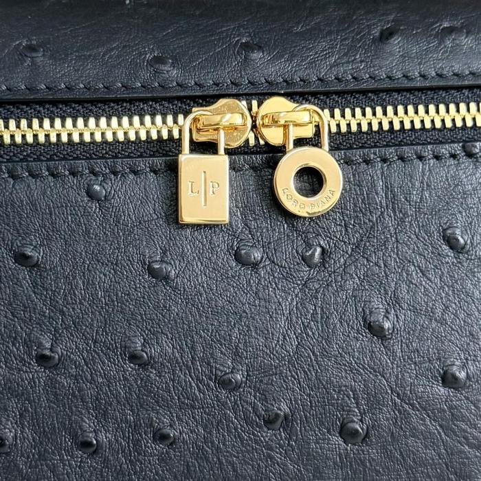 Loro Piana ExtraPocket Ostrich Leather Handbag Women's Black FAN4199804L size L19 W6.5 H11cm