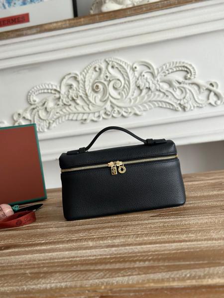Loro Piana ExtraPocket Leather One Shoulder Handbag Women's Black FAN4045-8000 size L20 W6 H11cm