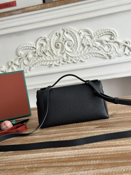 Loro Piana ExtraPocket Leather One Shoulder Handbag Women's Black FAN4045-8000 size L20 W6 H11cm