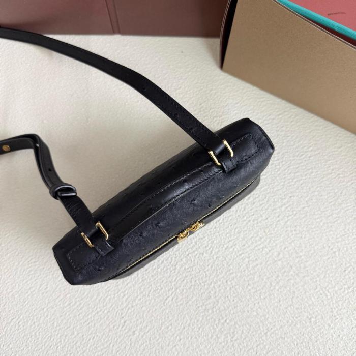 Loro Piana ExtraPocket Ostrich Leather Handbag Women's Black FAN4199804L size L19 W6.5 H11cm