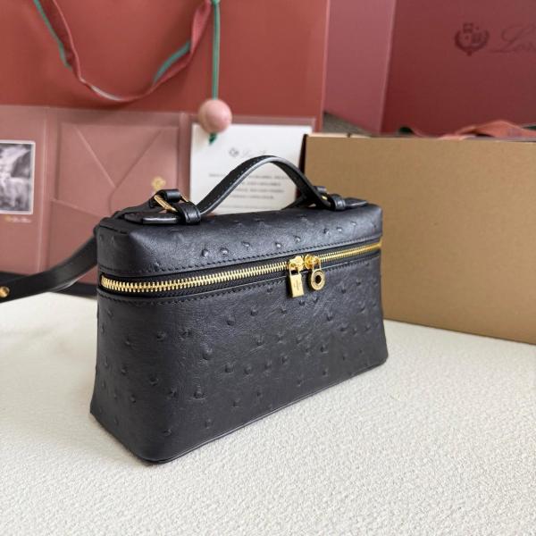 Loro Piana ExtraPocket Ostrich Leather Handbag Women's Black FAN4199804L size L19 W6.5 H11cm