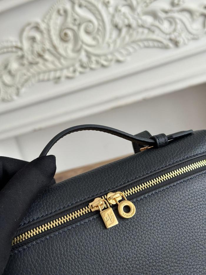 Loro Piana ExtraPocket Leather One Shoulder Handbag Women's Black FAN4045-8000 size L20 W6 H11cm