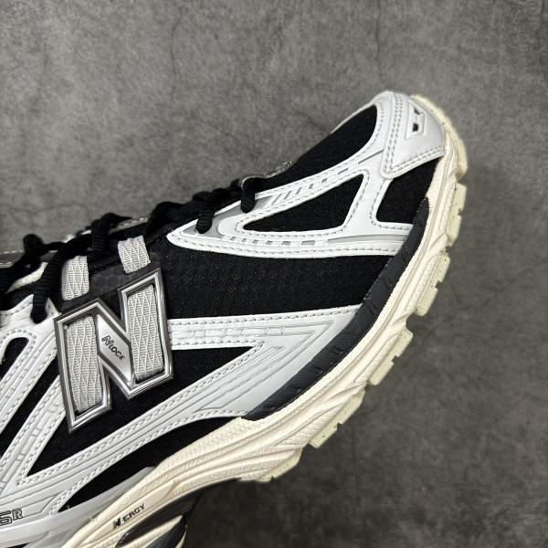 New Balance 1906R White Black Metallic