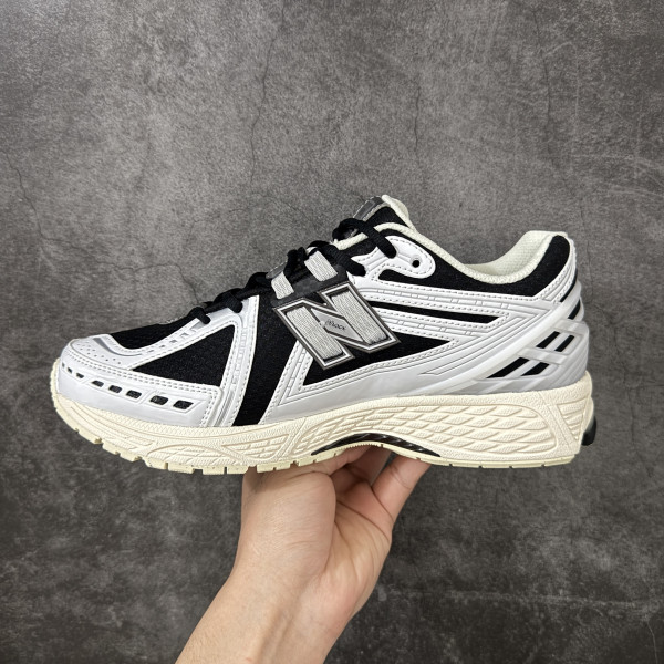 New Balance 1906R White Black Metallic