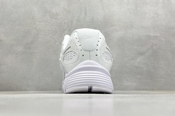 Nike V5 RNR White Black Metallic Silver