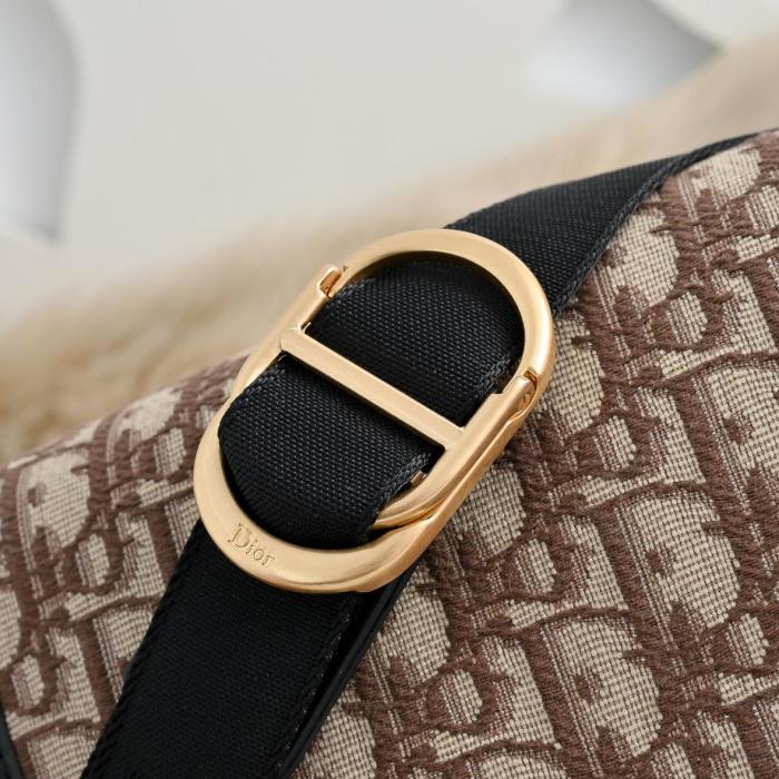 DIOR Cow Leather Messenger Bag, Shoulder Bag, Crossbody Bag Mini Unisex Brown 2DBCA627YUS-H45E size L20cm W7.5cm H16cm