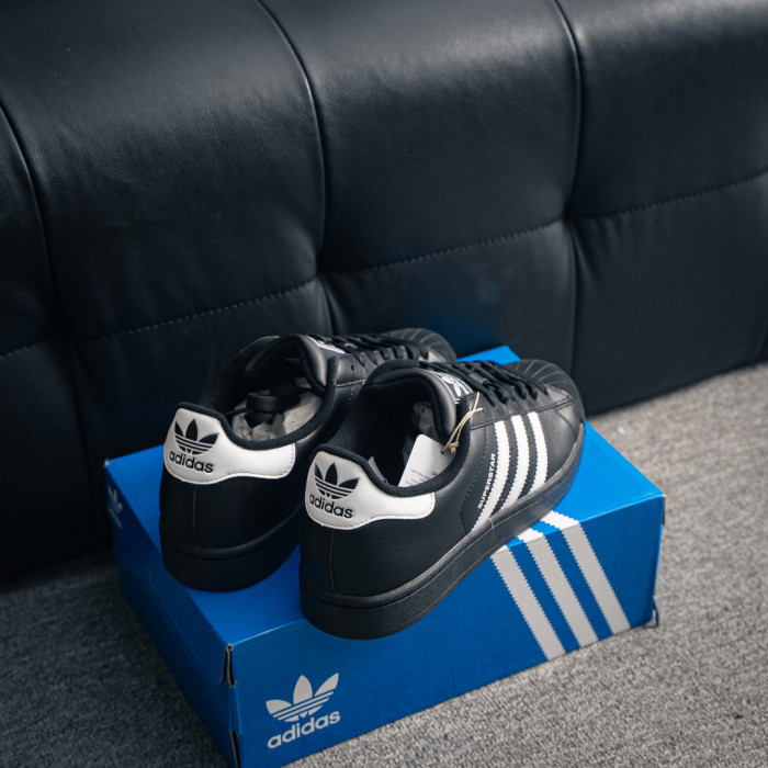 adidas Superstar 2 Core Black Cloud White