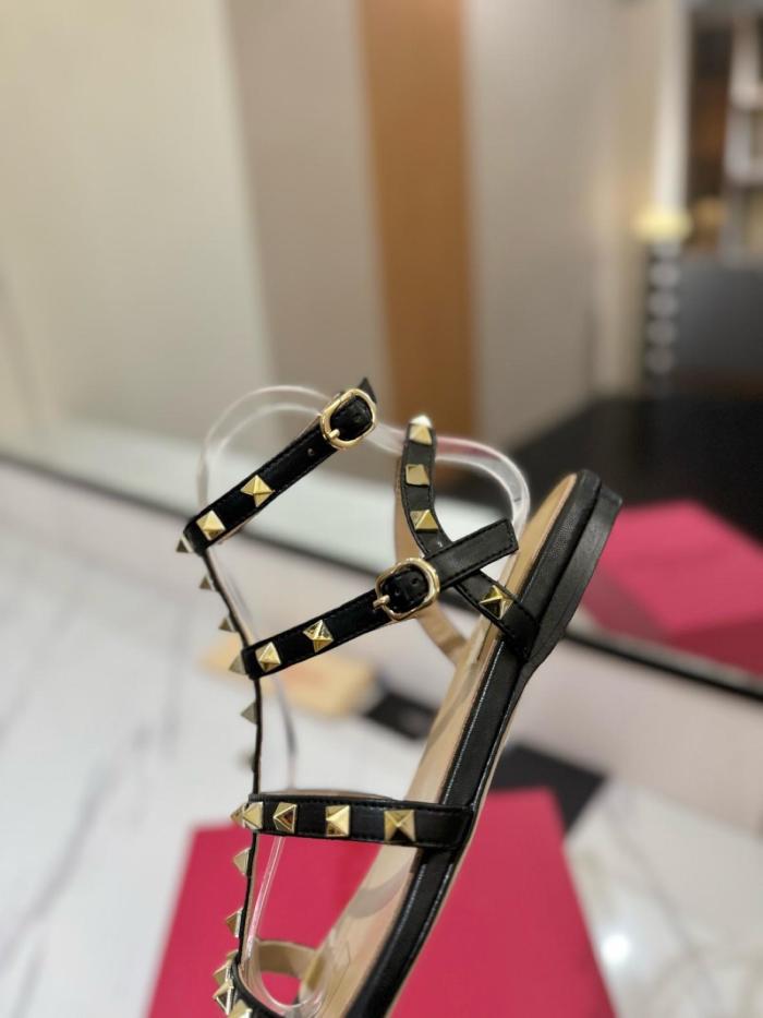 Valentino Garavani Rockstud Ankle-strap Flat Sandals