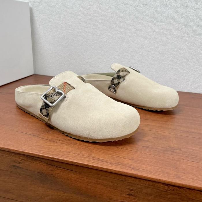Burberry Closed Toe Slippers Beige