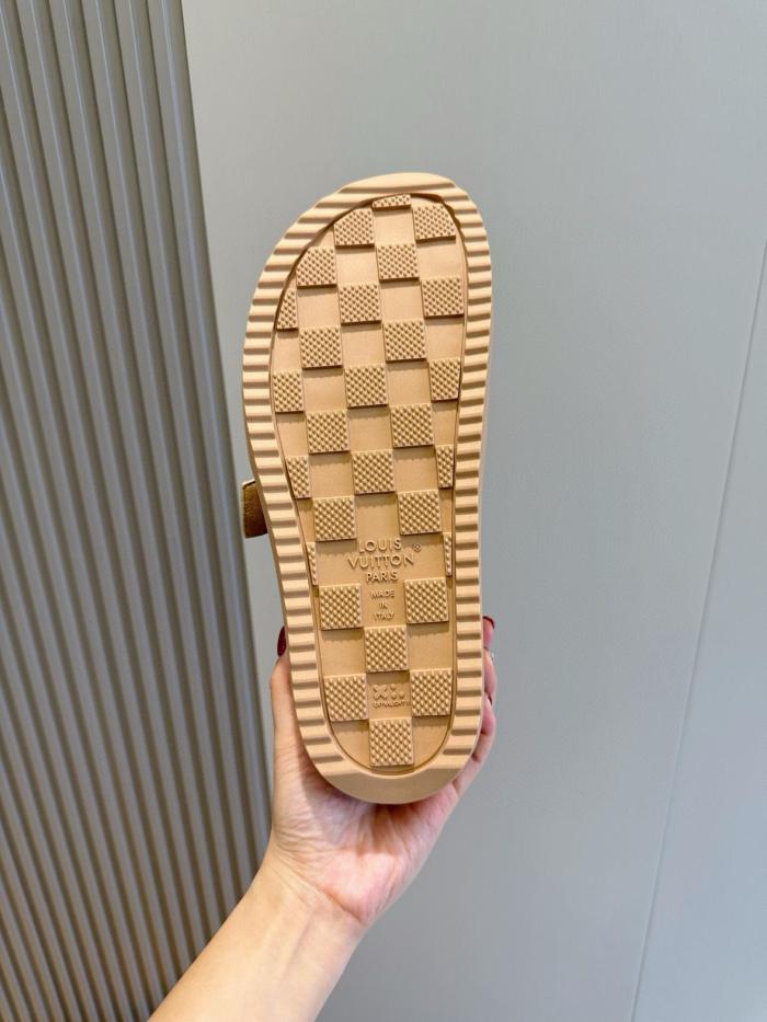 LOUIS VUITTON Easy Closed Toe Slippers Men's Brown