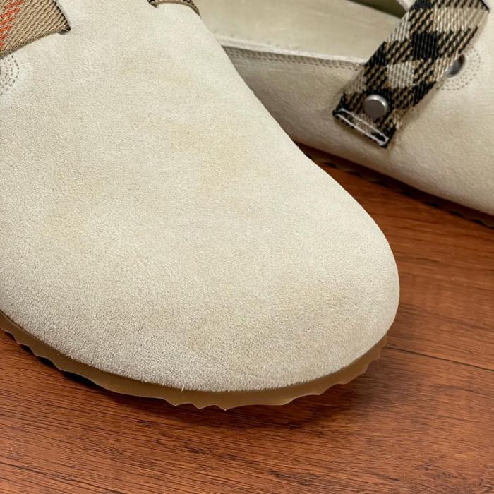 Burberry Closed Toe Slippers Beige