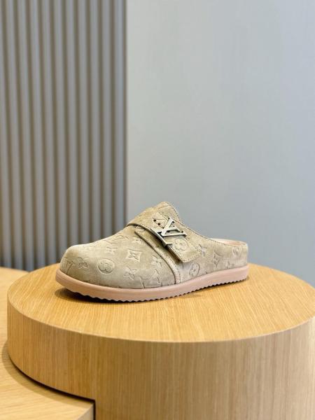 LOUIS VUITTON Easy Closed Toe Slippers Men's Brown