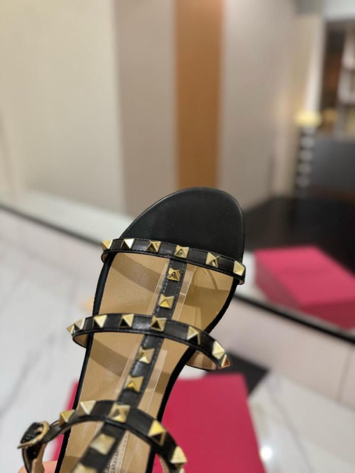 Valentino Garavani Rockstud Ankle-strap Flat Sandals