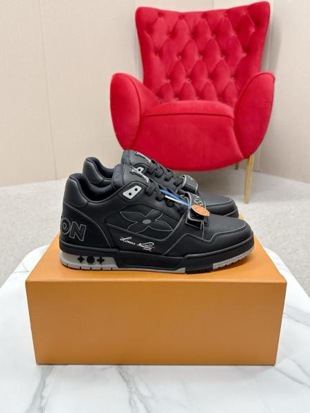 LOUIS VUITTON Trainer Low top Skateboard Shoes Black