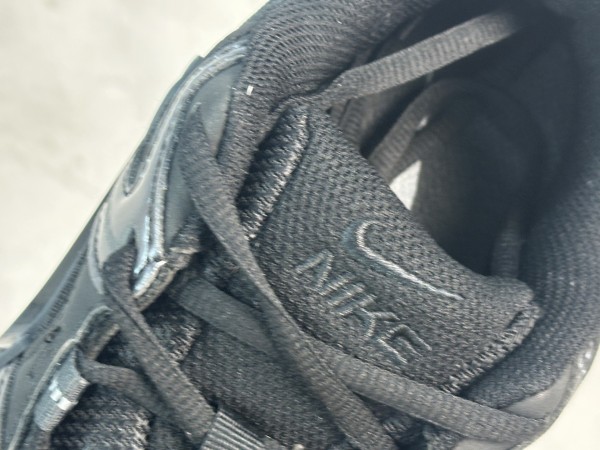 Nike V5 RNR Black Anthracite
