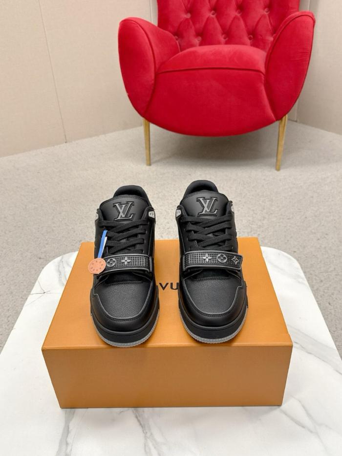 LOUIS VUITTON Trainer Low top Skateboard Shoes Black