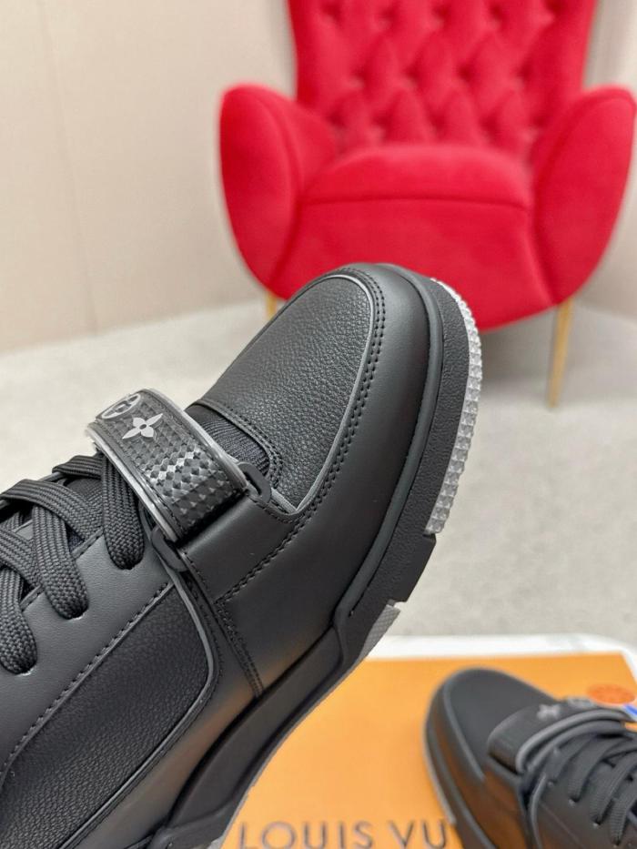 LOUIS VUITTON Trainer Low top Skateboard Shoes Black