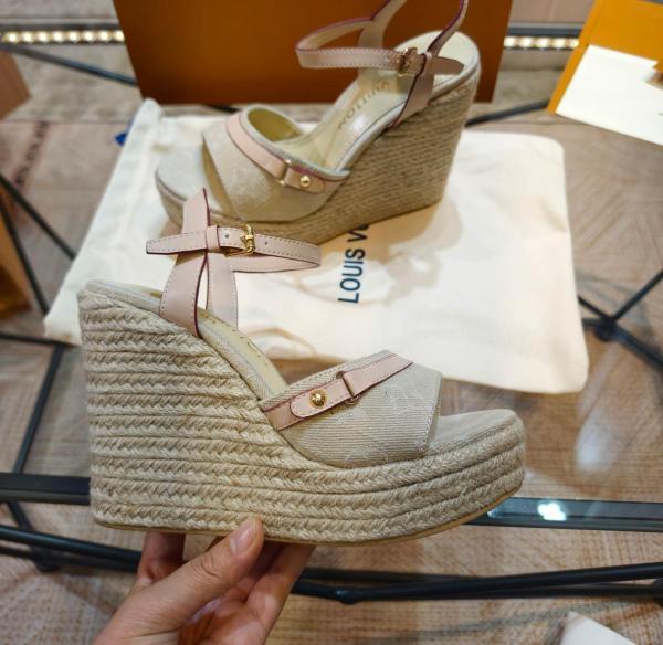 LOUIS VUITTON Helios Leather One Strap Sandals 8.5cm Women's Taupe