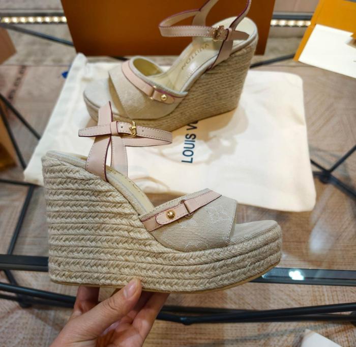LOUIS VUITTON Helios Leather One Strap Sandals 8.5cm Women's Taupe