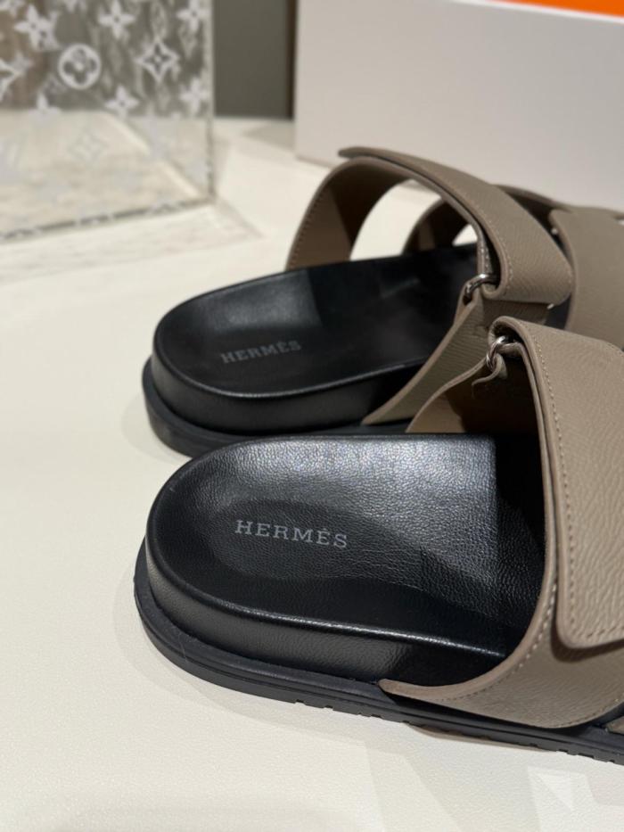 HERMES Chypre Comfortable Round Toe Rubber Sole Slide Slippers Men's Elephant Gray