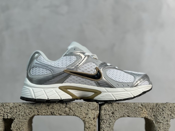 Nike V5 RNR Parachute Beige Metallic Pewter