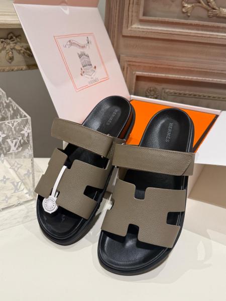 HERMES Chypre Comfortable Round Toe Rubber Sole Slide Slippers Men's Elephant Gray