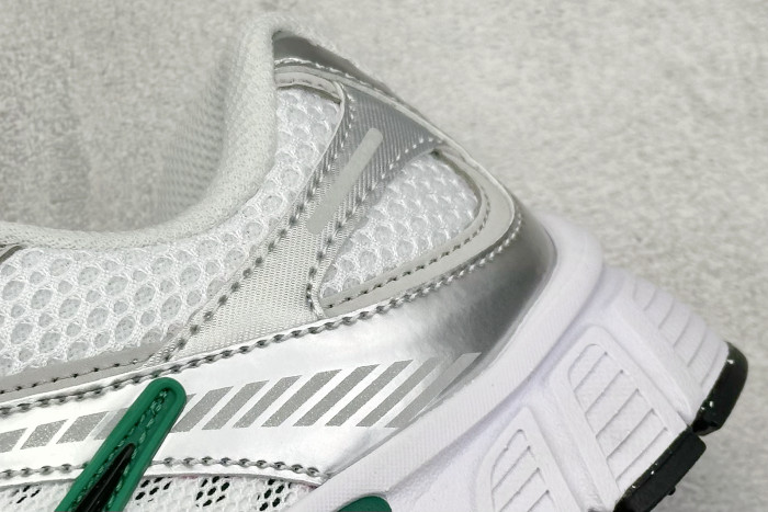 Nike V5 RNR White Malachite