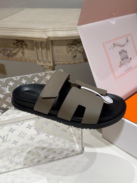 HERMES Chypre Comfortable Round Toe Rubber Sole Slide Slippers Men's Elephant Gray