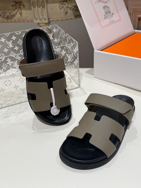 HERMES Chypre Comfortable Round Toe Rubber Sole Slide Slippers Men's Elephant Gray