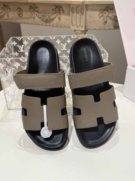 HERMES Chypre Comfortable Round Toe Rubber Sole Slide Slippers Men's Elephant Gray