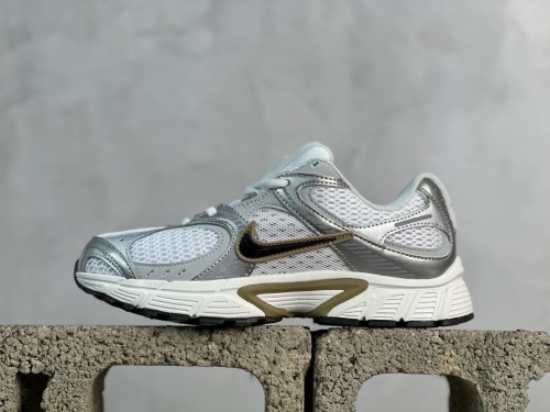 Nike V5 RNR Parachute Beige Metallic Pewter