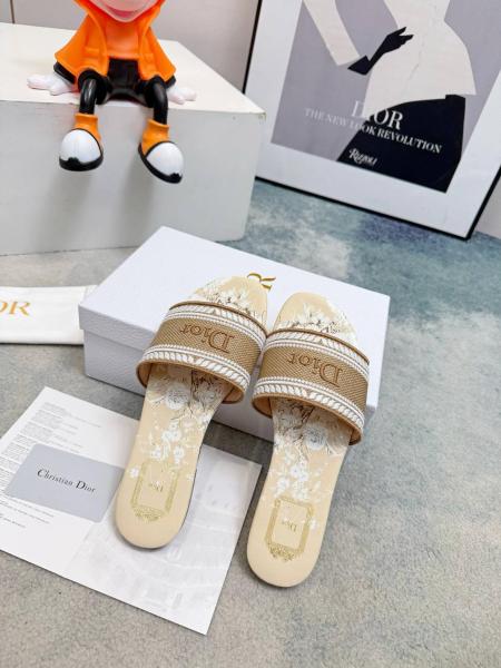 DIOR Dway Slide Slippers Women's Beige
