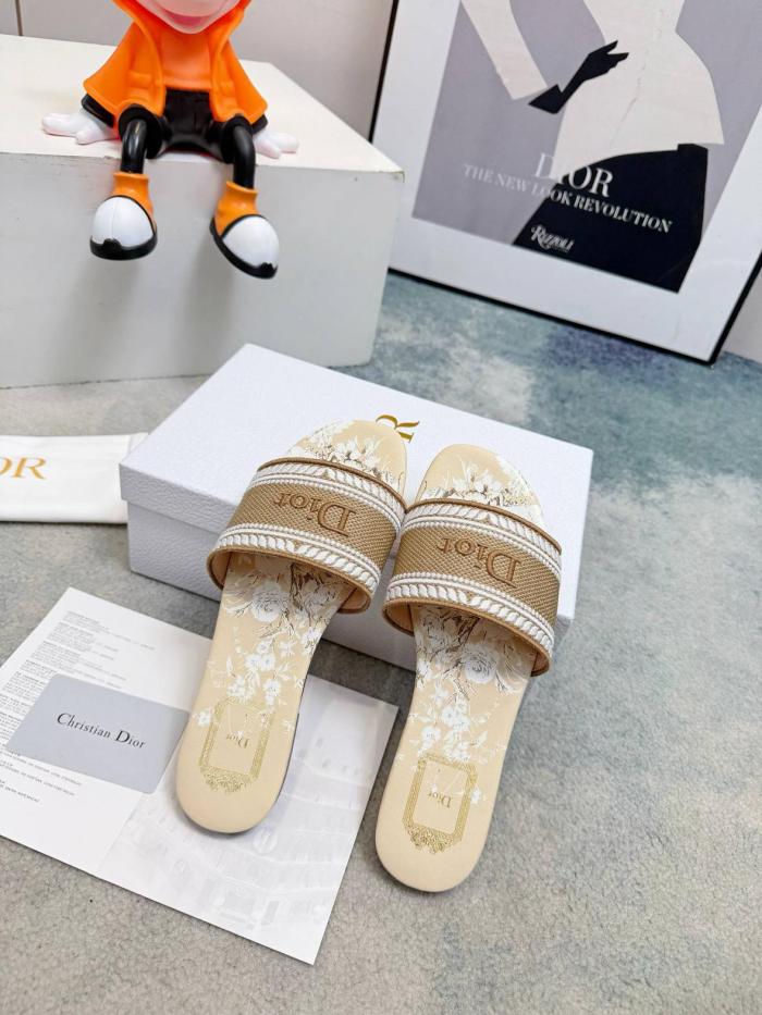 DIOR Dway Slide Slippers Women's Beige